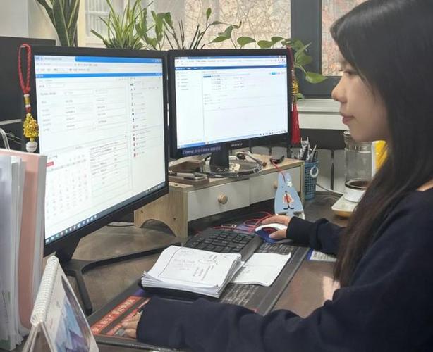 11月28日上午,省建筑設(shè)計院工程咨詢一院職工王建華,在辦公樓二樓洗手